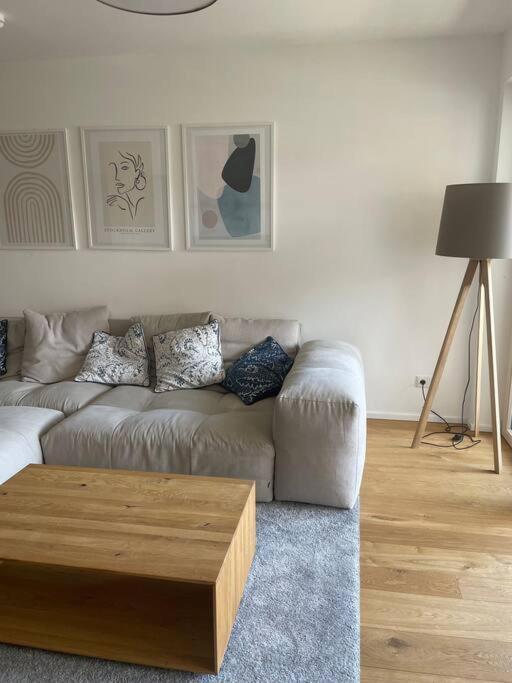Wunderschoenes 4 Mit Seeblick Appartement